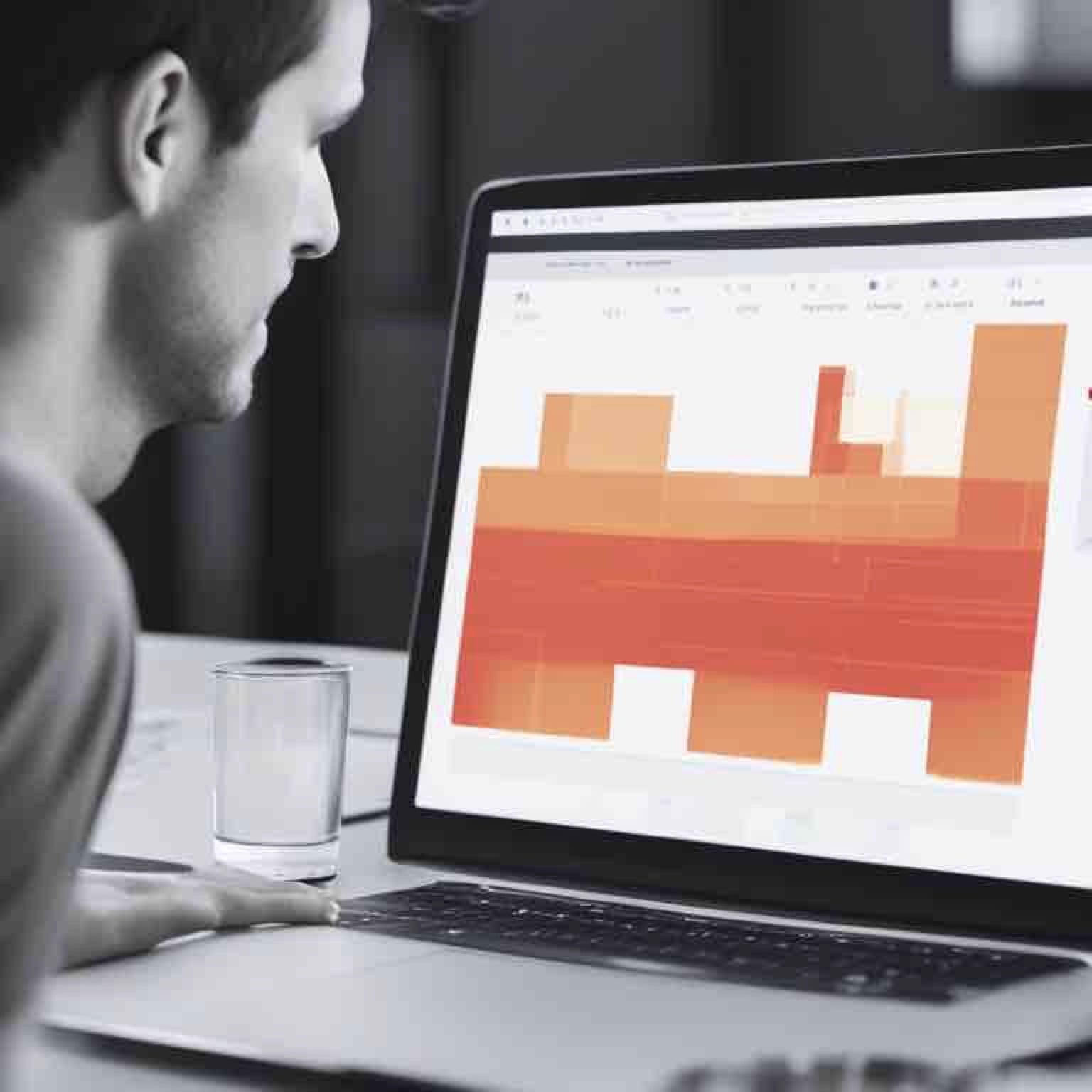 Design Thinking Principles for UI/UX Optimization